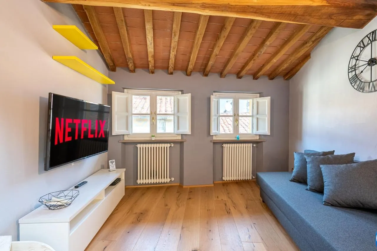 Apartment Casa San Paolino Dentro Le MuraElegant Flat Wifi E Selfcheckin Lucca