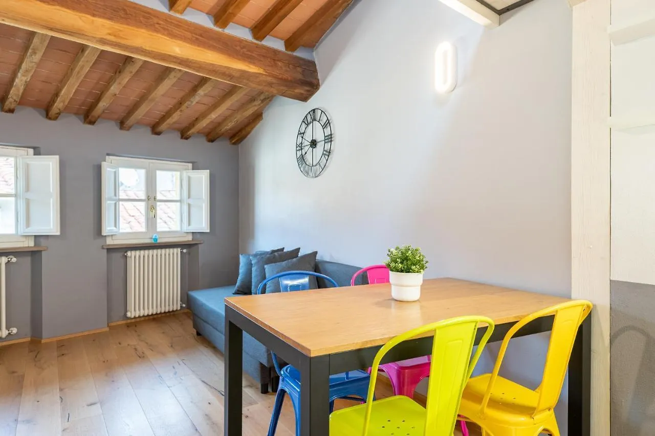 Casa San Paolino Dentro Le MuraElegant Flat Wifi E Selfcheckin Lucca Italy
