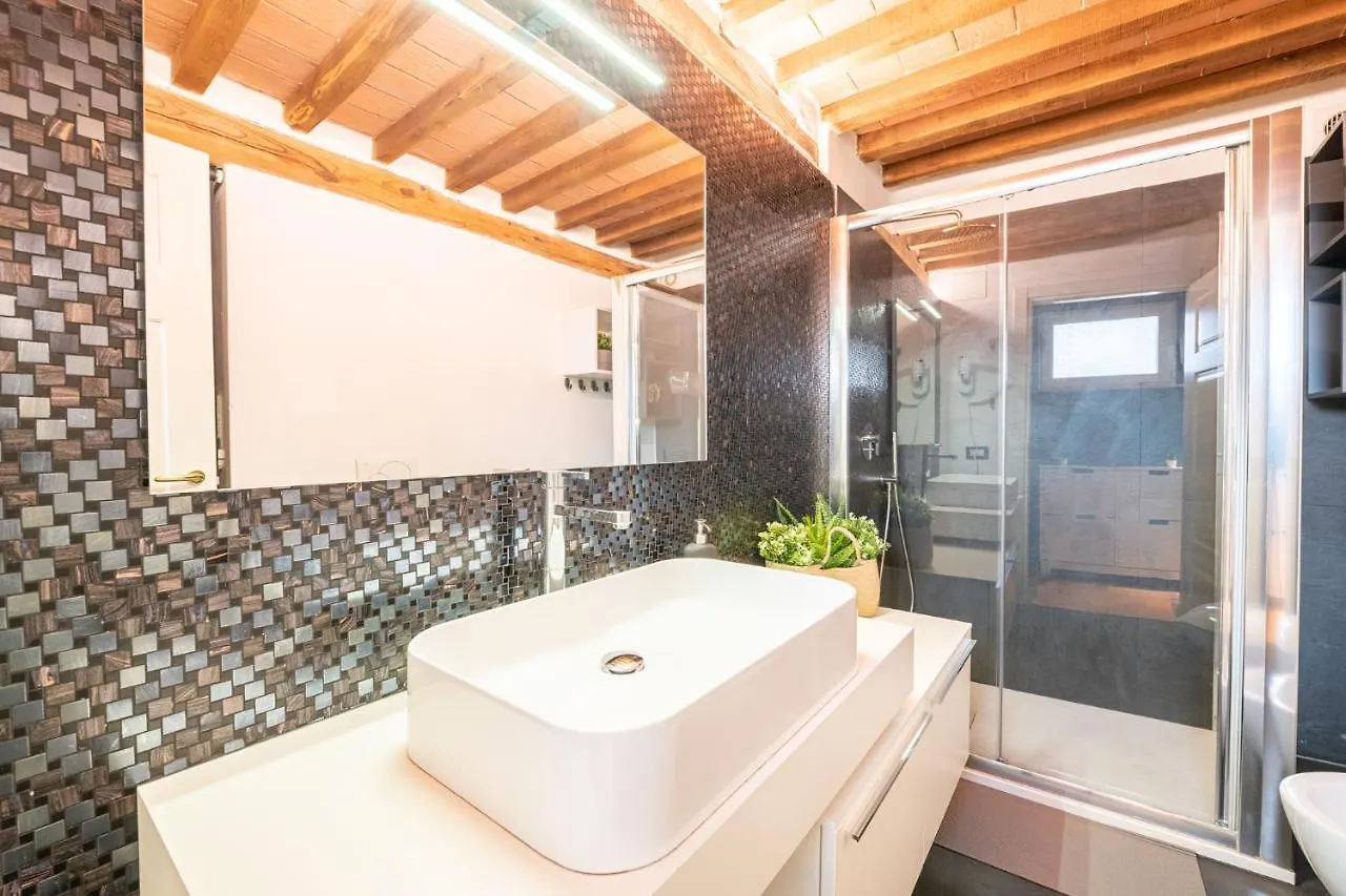 Casa San Paolino Dentro Le MuraElegant Flat Wifi E Selfcheckin Lucca