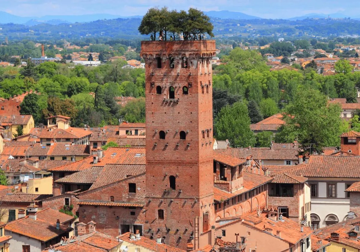 Apartment Casa San Paolino Dentro Le MuraElegant Flat Wifi E Selfcheckin Lucca Italy